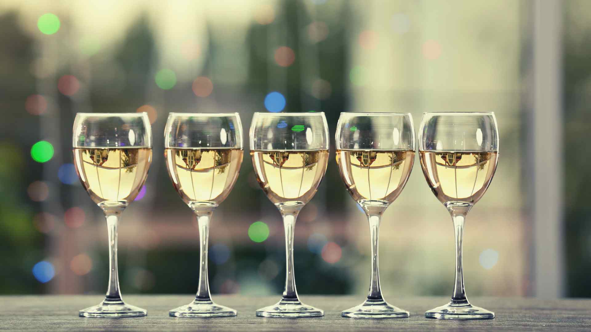 You’ll Love This Champagne Alternative For The New Year